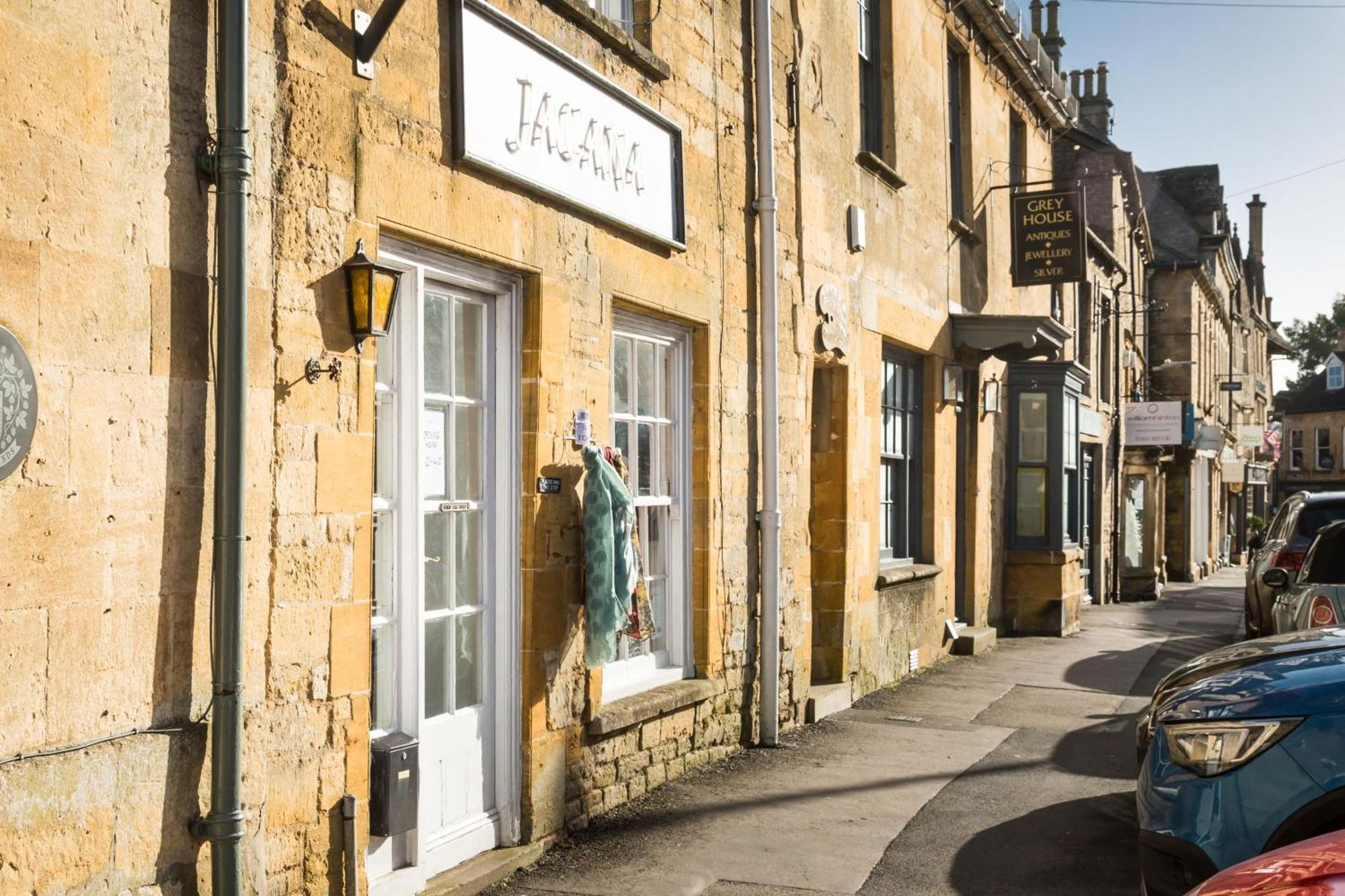Honey Stow-on-the-Wold
